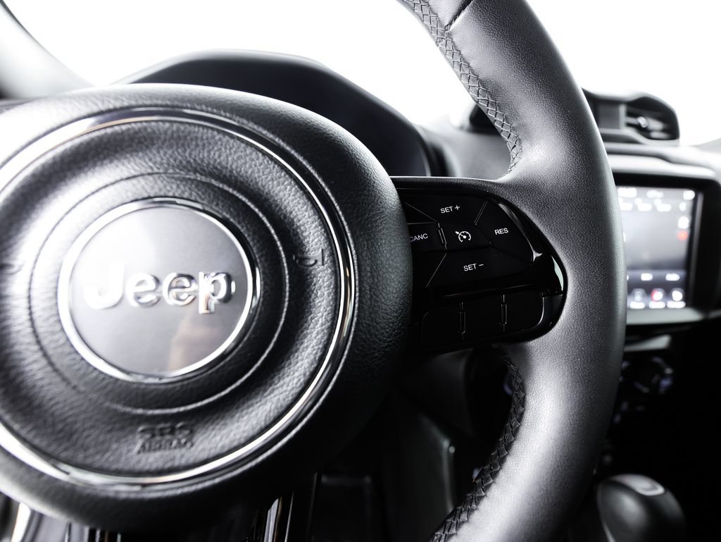 Used 2022 Jeep Renegade Altitude AWD/4WD image 30