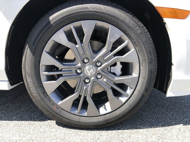 New 2026 Honda Odyssey Touring image 6