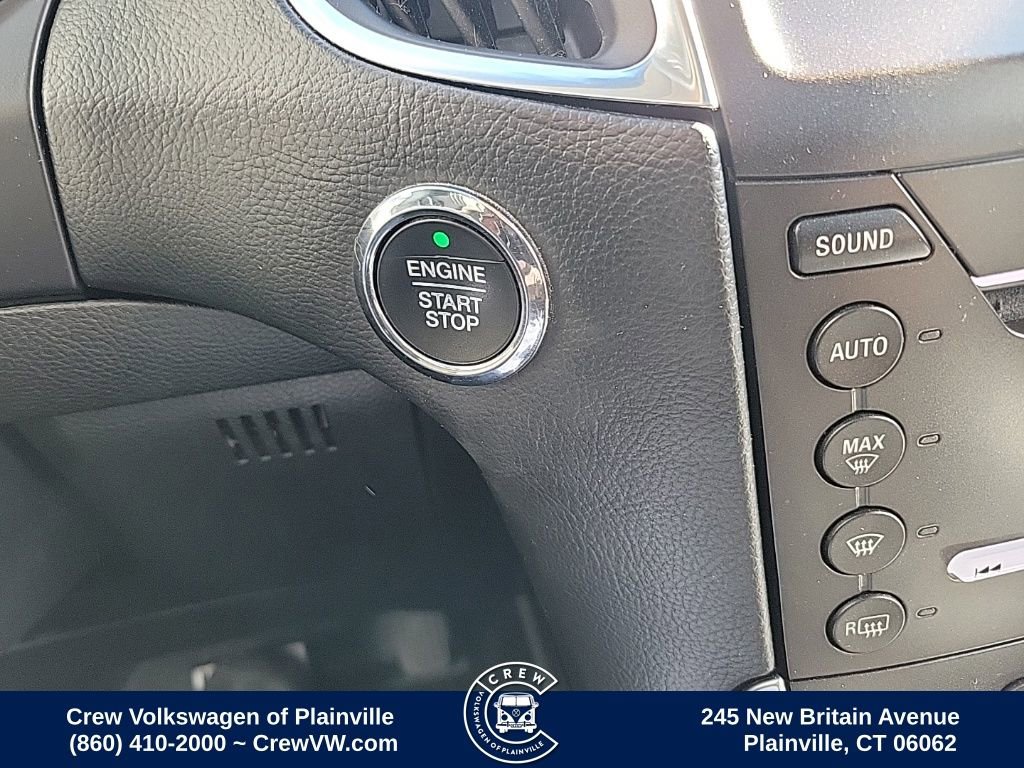 Used 2018 Ford Edge Titanium w/ Equipment Group 302A image 8