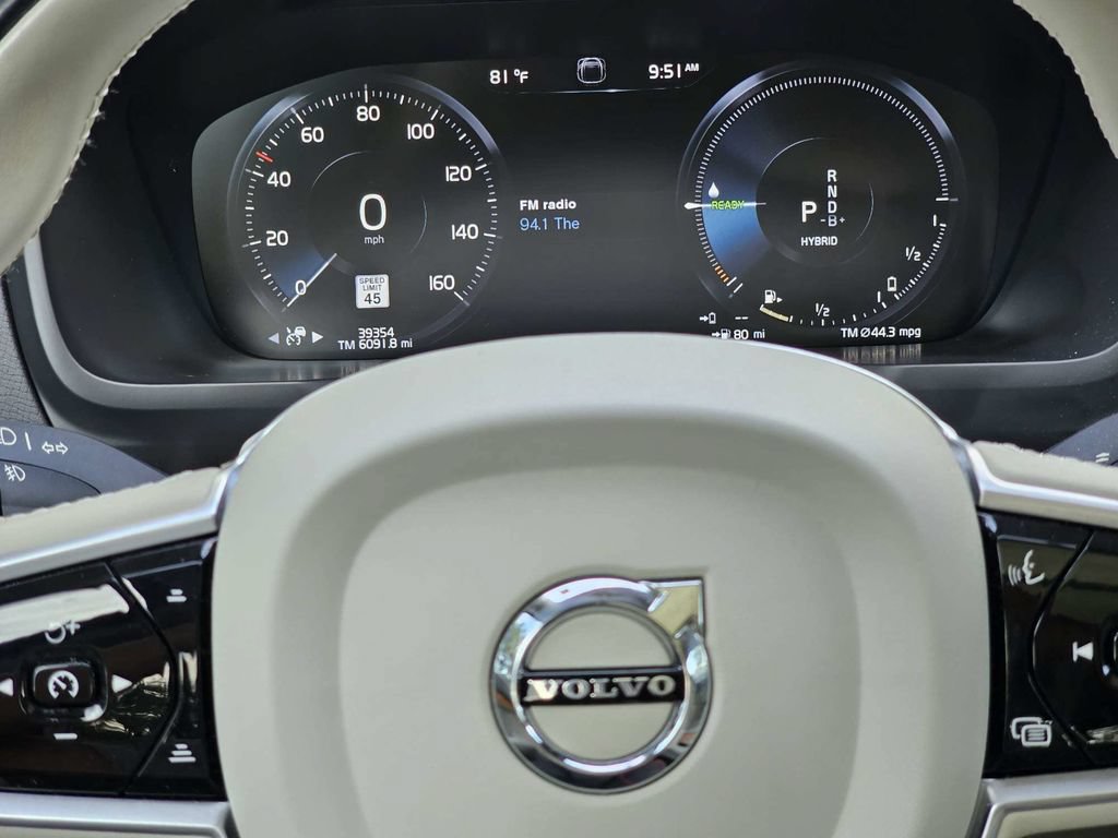 Used 2022 Volvo XC90 T8 Inscription Expression w/ Advanced Package AWD/4WD image 29