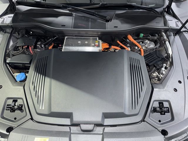 Used 2022 Audi e-tron Premium Plus w/ Premium Plus Package image 10