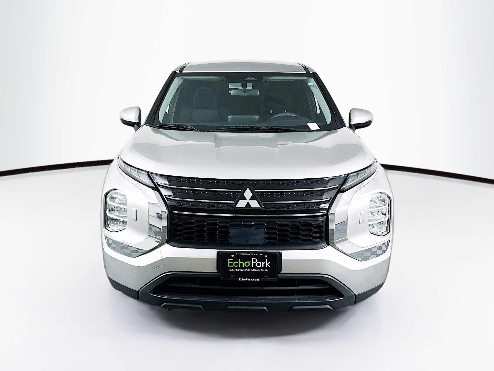 Used 2022 Mitsubishi Outlander ES image 2