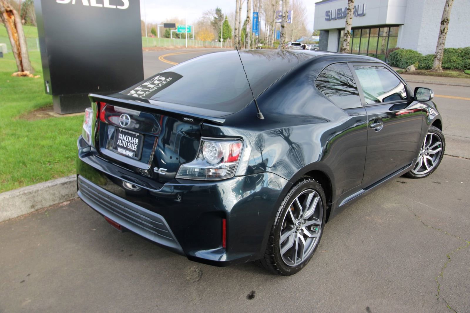 Used 2015 Scion tC image 3
