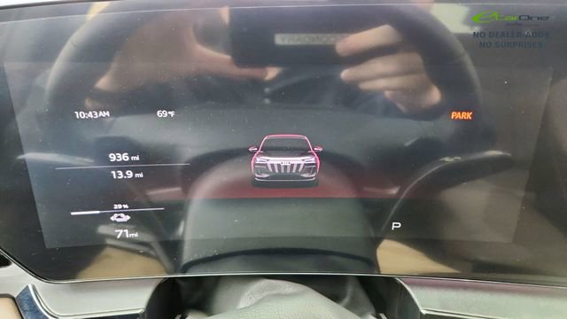 Used 2025 Audi Q6 e-tron Premium w/ Convenience Package image 38