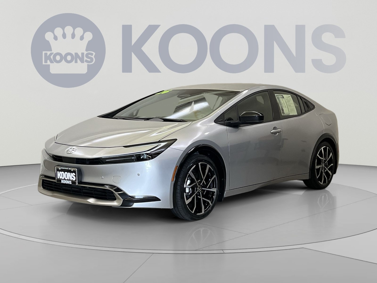 Used 2026 Toyota Prius Plug-In Hybrid FWD image 1