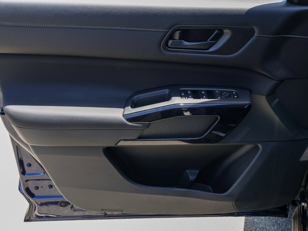 New 2026 Nissan Pathfinder SV w/ Cargo Package FWD image 24
