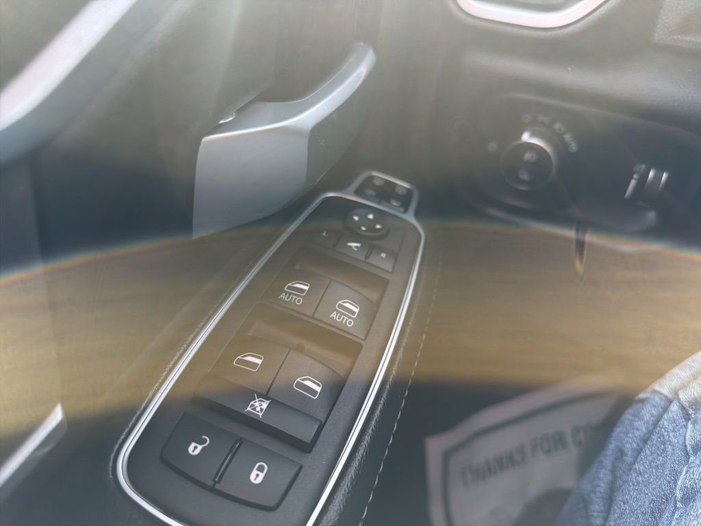 Used 2024 RAM 2500 Big Horn w/ Bed Utility Group image 18