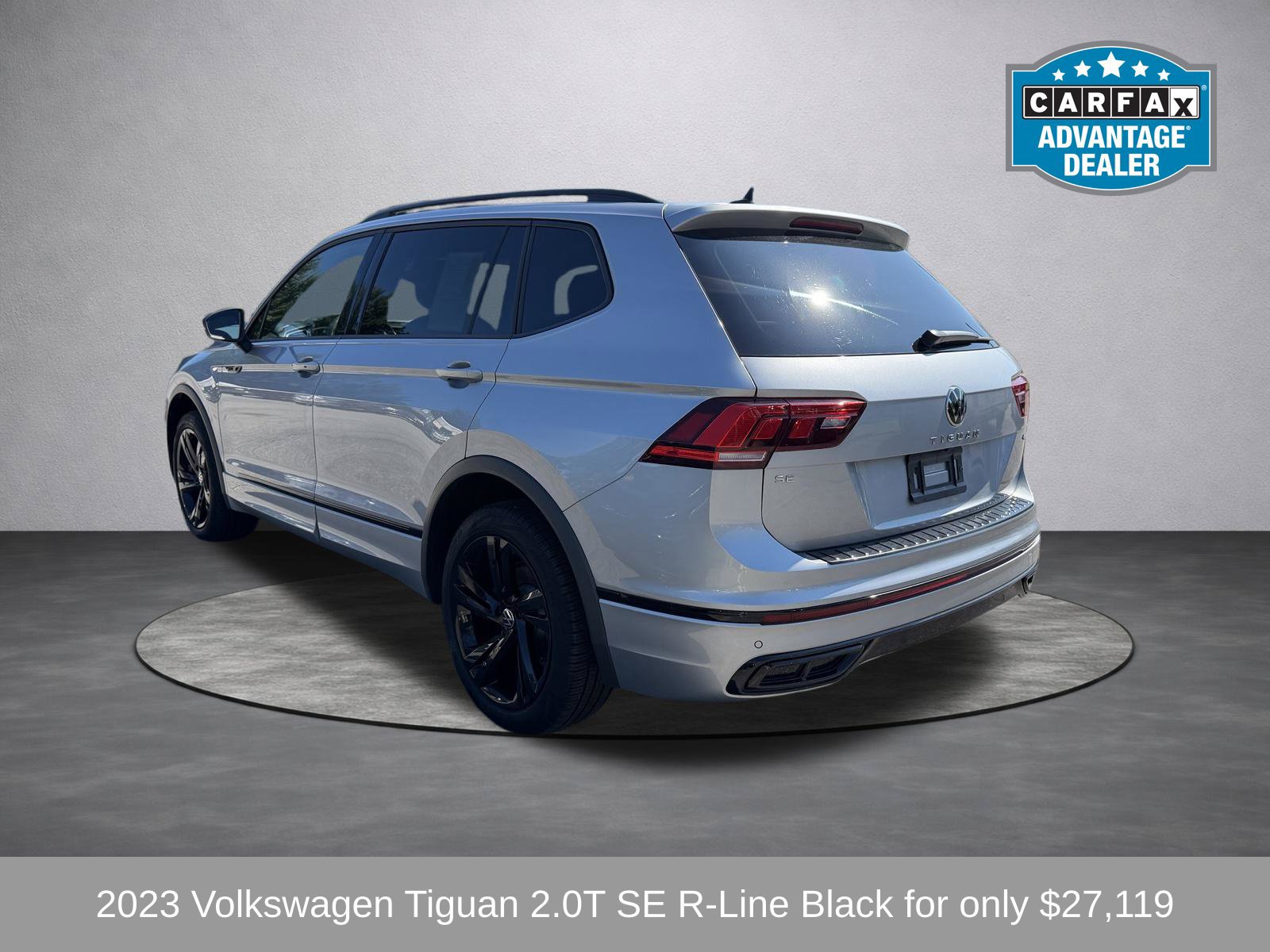 Used 2023 Volkswagen Tiguan SE R-Line AWD/4WD image 7