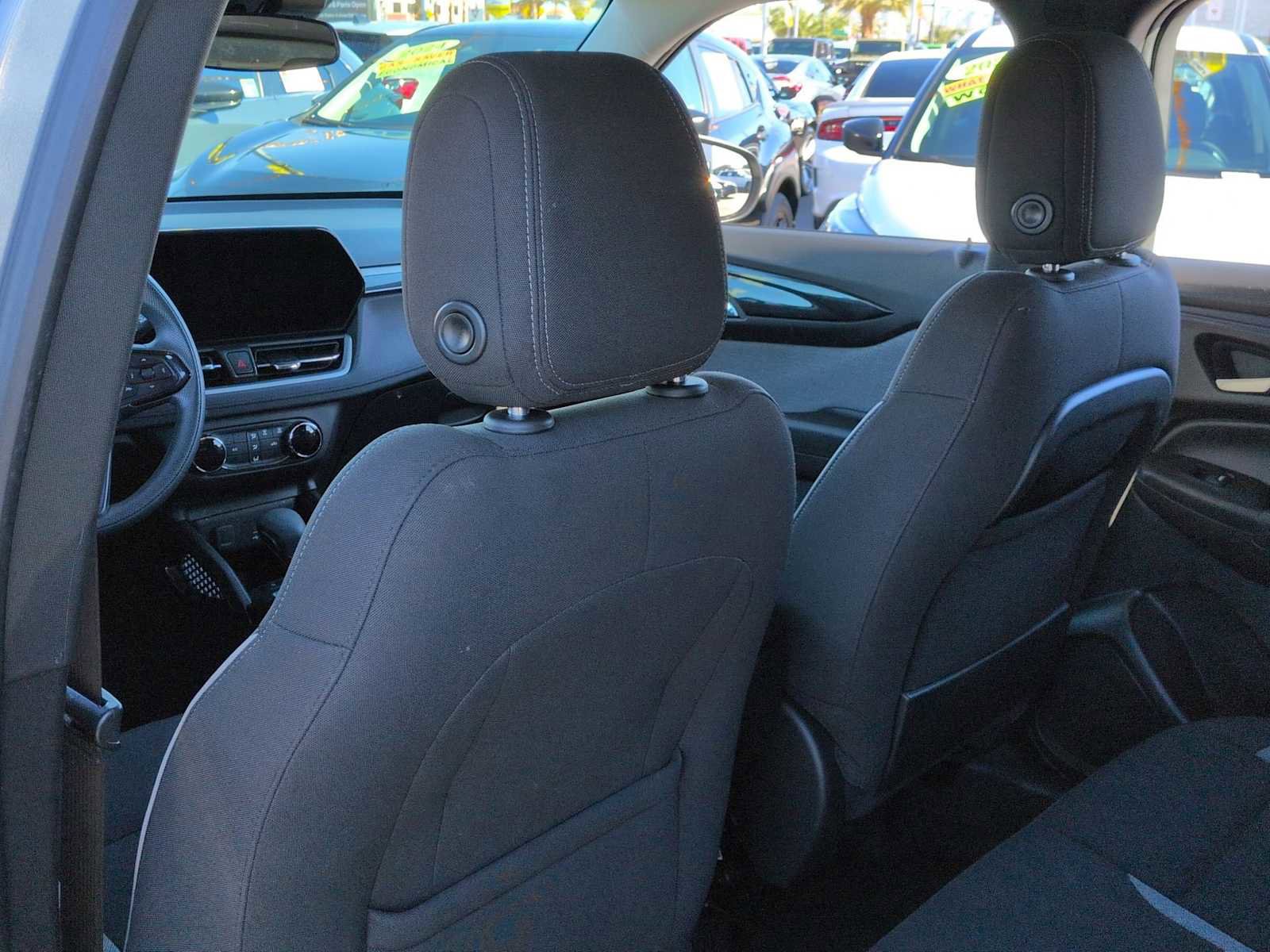 Used 2025 Chevrolet TrailBlazer LS image 19