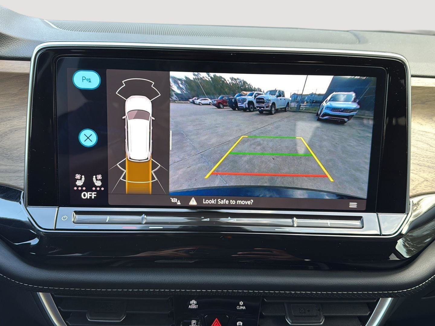 Used 2024 Volkswagen Atlas SE image 24