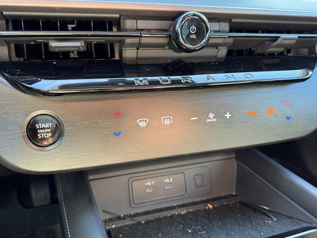 Used 2025 Nissan Murano SV AWD/4WD image 17
