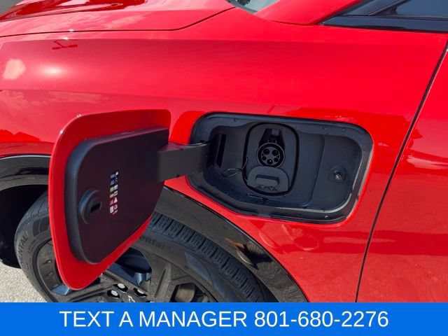 Used 2025 Chevrolet Equinox EV RS AWD/4WD image 17