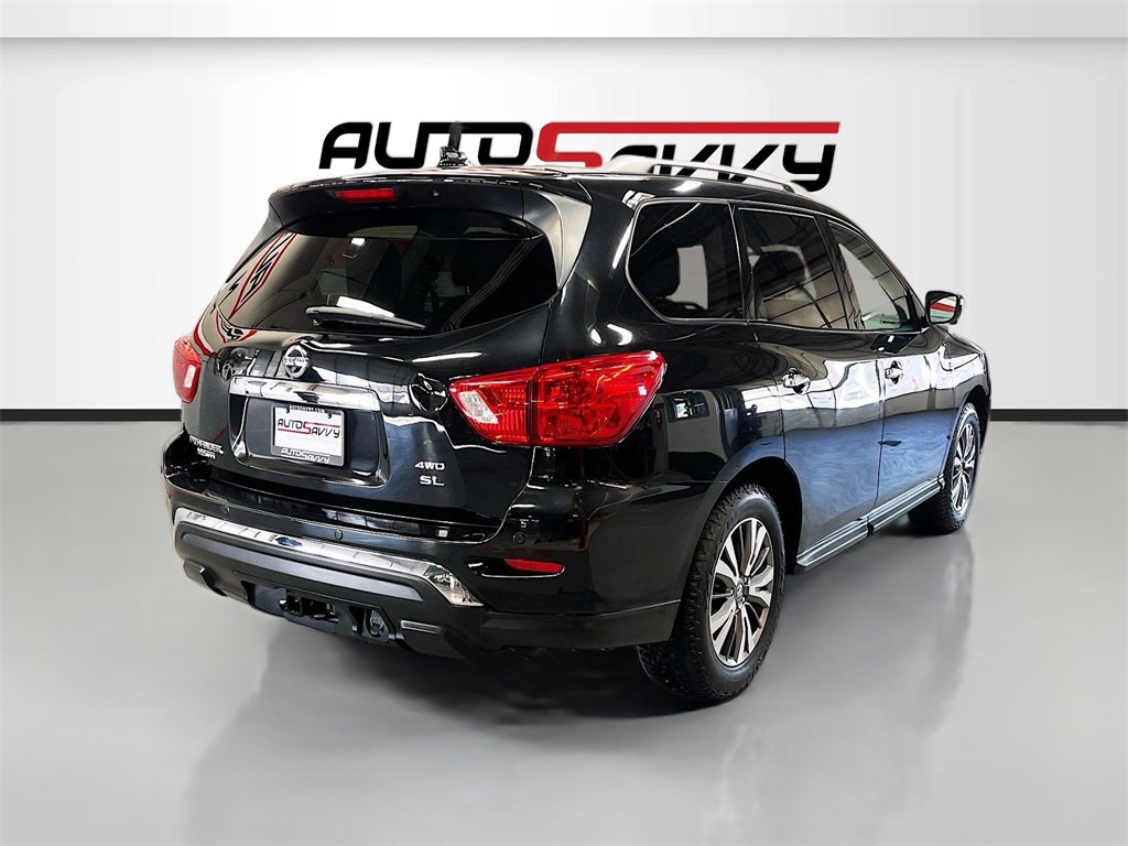 Used 2019 Nissan Pathfinder SL image 7