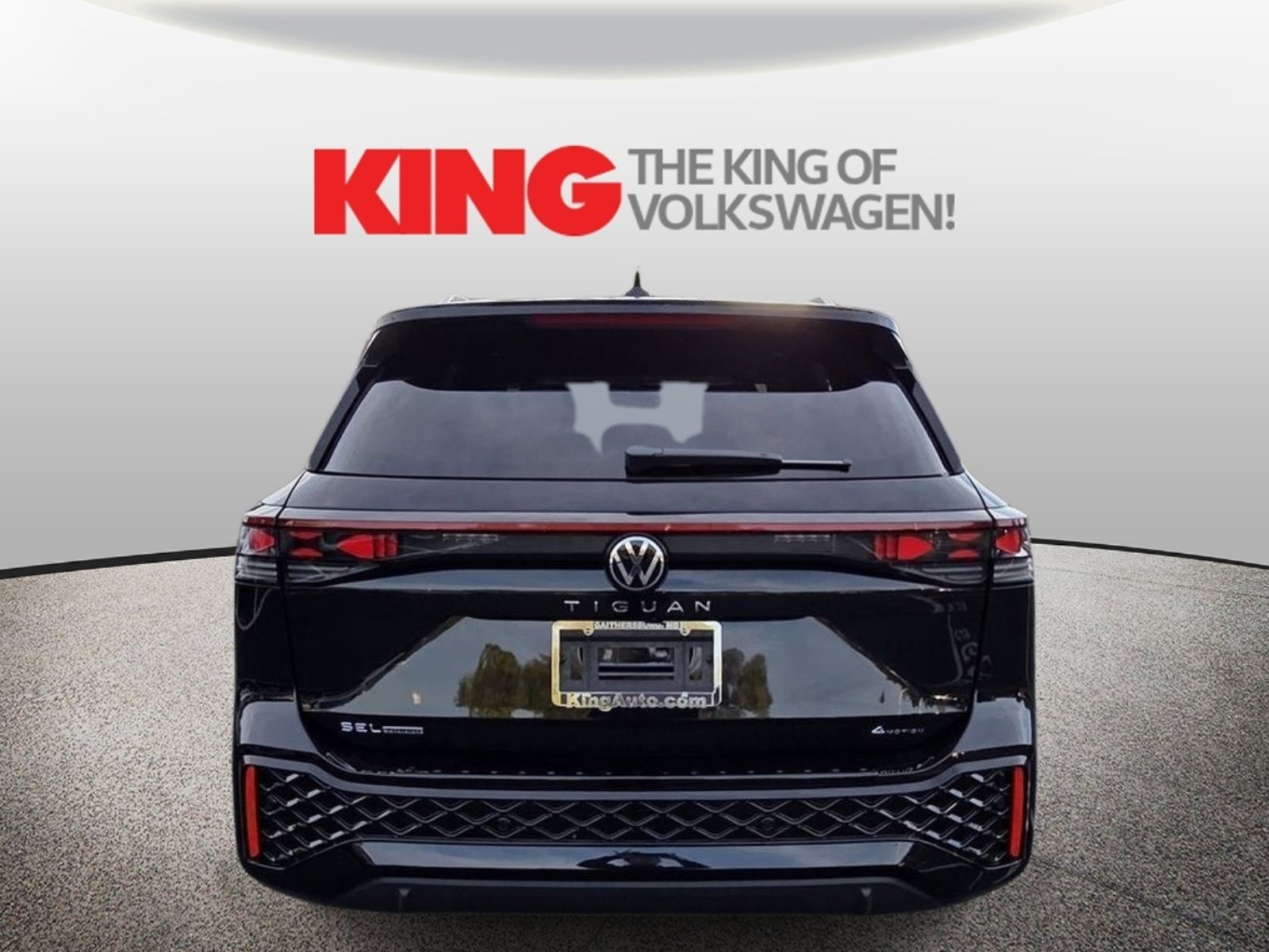 New 2026 Volkswagen Tiguan SEL R-Line AWD/4WD image 4