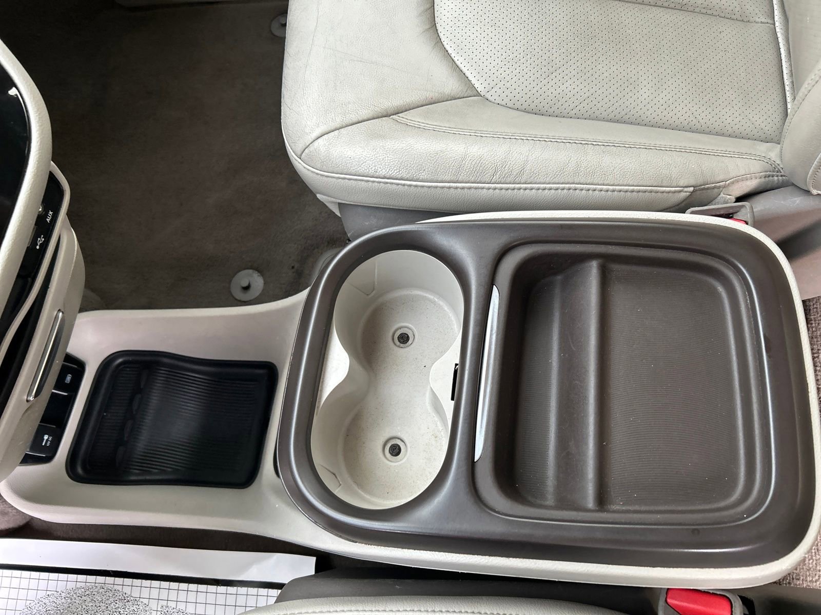 Used 2020 Chrysler Pacifica Touring-L image 26