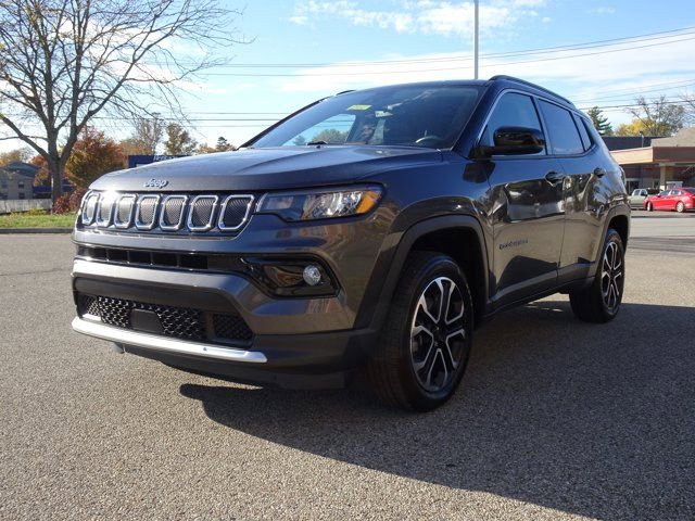 Used 2022 Jeep Compass Limited AWD/4WD image 7