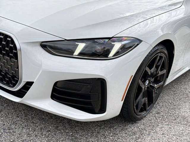 Used 2026 BMW 430i Coupe w/ M Sport Package RWD image 9