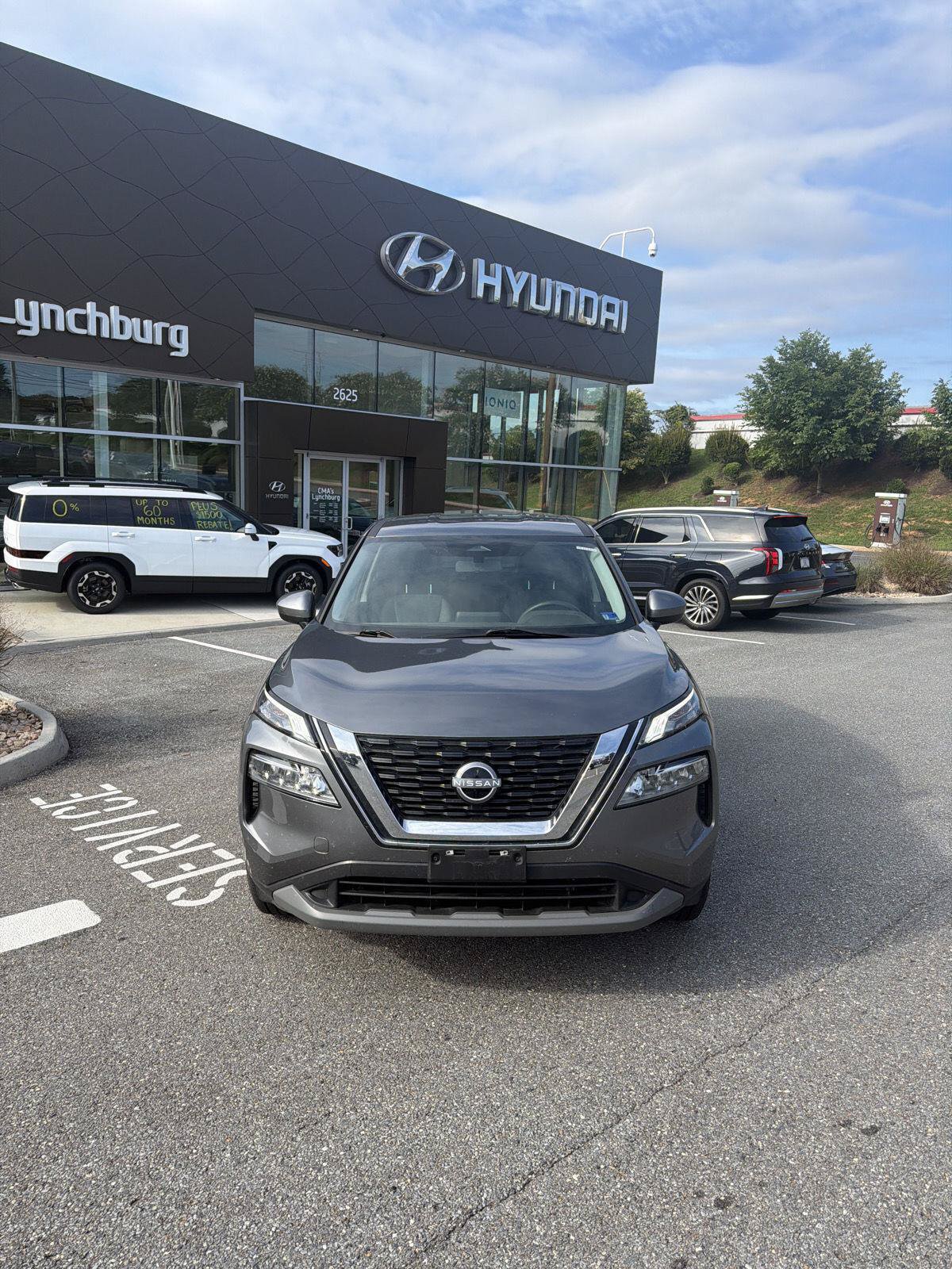 Used 2023 Nissan Rogue SV AWD/4WD image 24