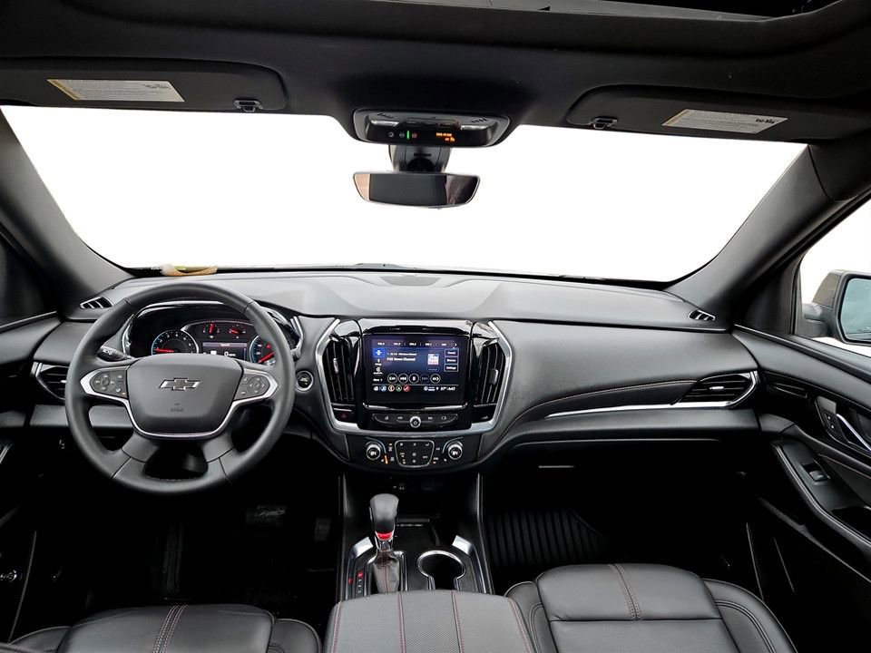 Used 2023 Chevrolet Traverse RS image 13
