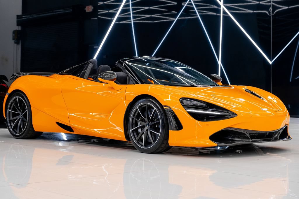 Used 2020 McLaren 720S Spider RWD image 2