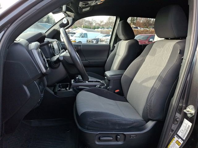 Used 2020 Toyota Tacoma TRD Off-Road image 17