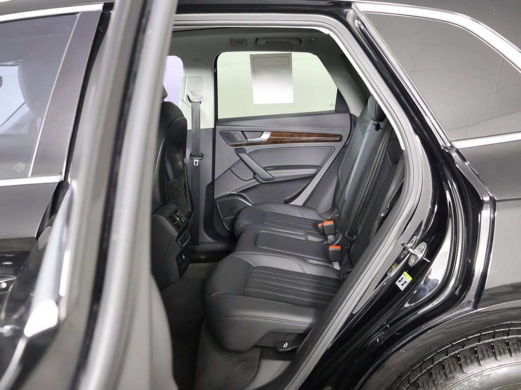 Used 2020 Audi Q5 2.0T Premium Plus image 32