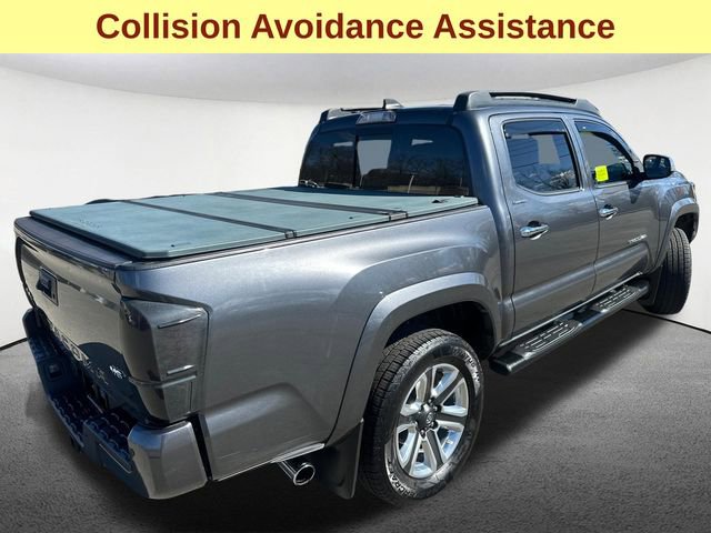 Used 2019 Toyota Tacoma Limited image 12