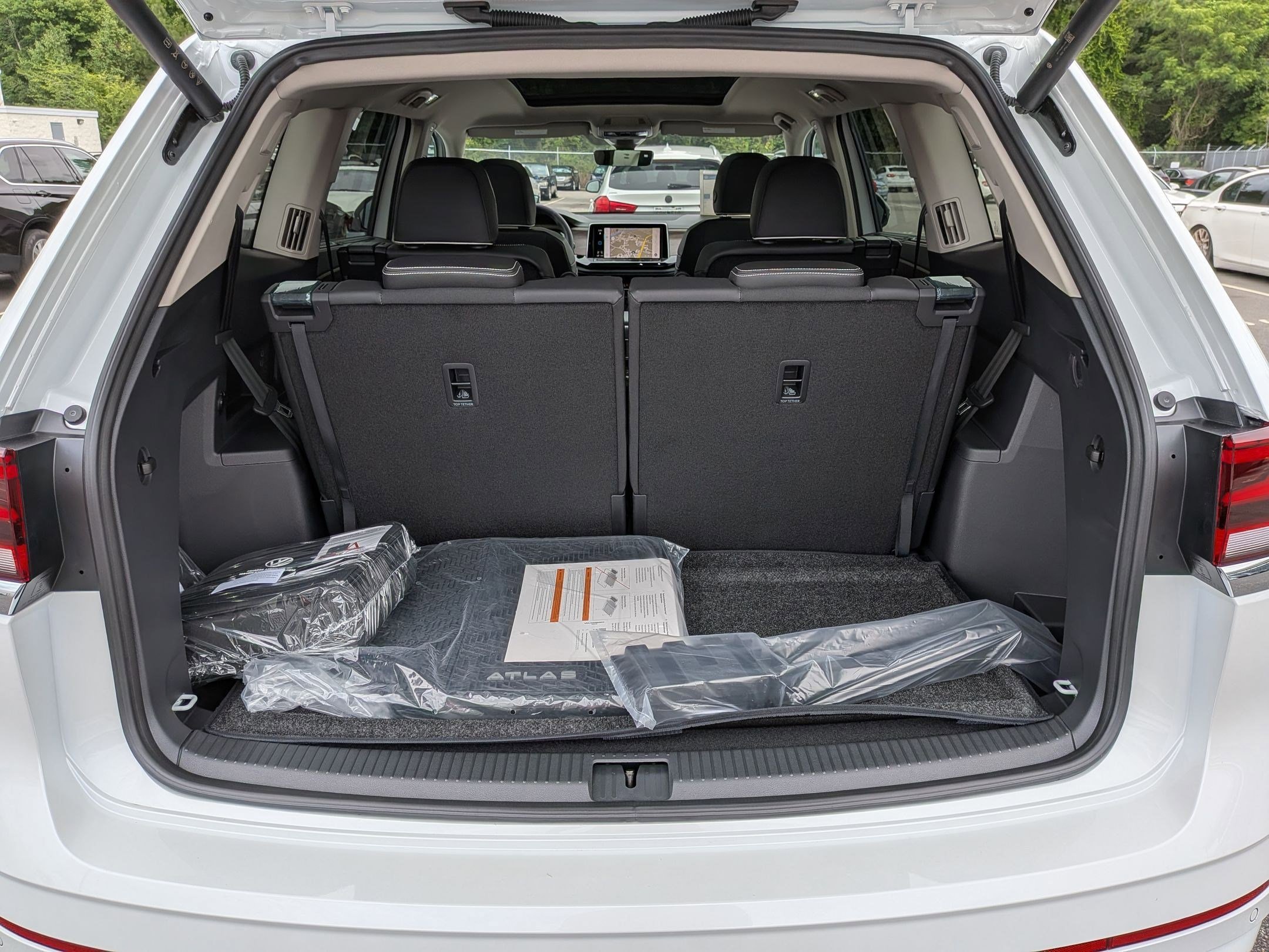 New 2026 Volkswagen Atlas SEL Premium R-Line AWD/4WD image 34