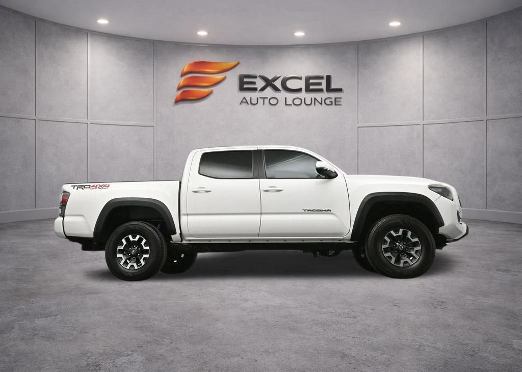 Used 2023 Toyota Tacoma TRD Off-Road w/ Technology Package AWD/4WD image 42