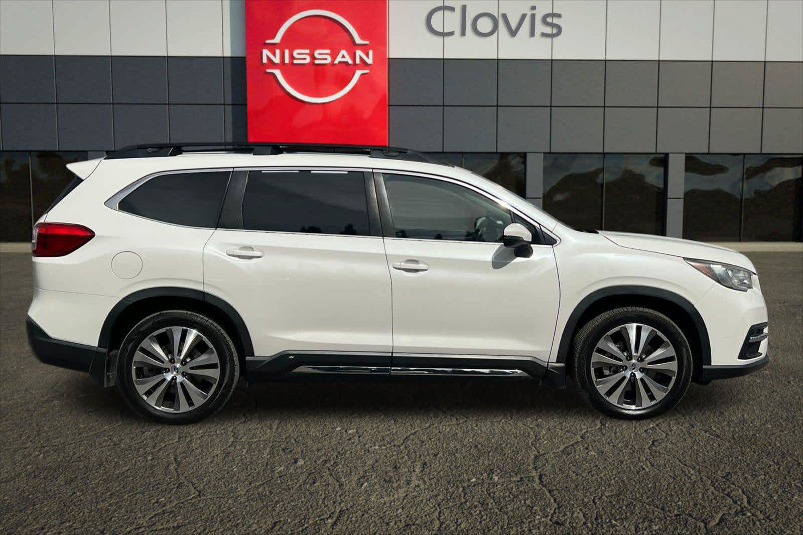 Used 2021 Subaru Ascent Limited w/ Technology Package AWD/4WD image 9