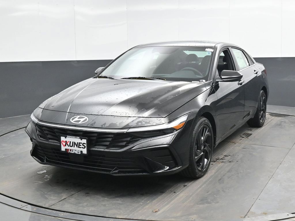 New 2026 Hyundai Elantra SEL Sport image 5