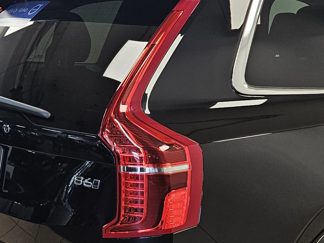 Used 2025 Volvo XC90 B6 Plus w/ Protection Package Premier image 39