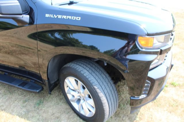Used 2021 Chevrolet Silverado 1500 Custom AWD/4WD image 14