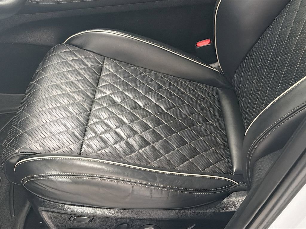 Used 2021 Genesis G70 3.3T w/ Sport Package image 22