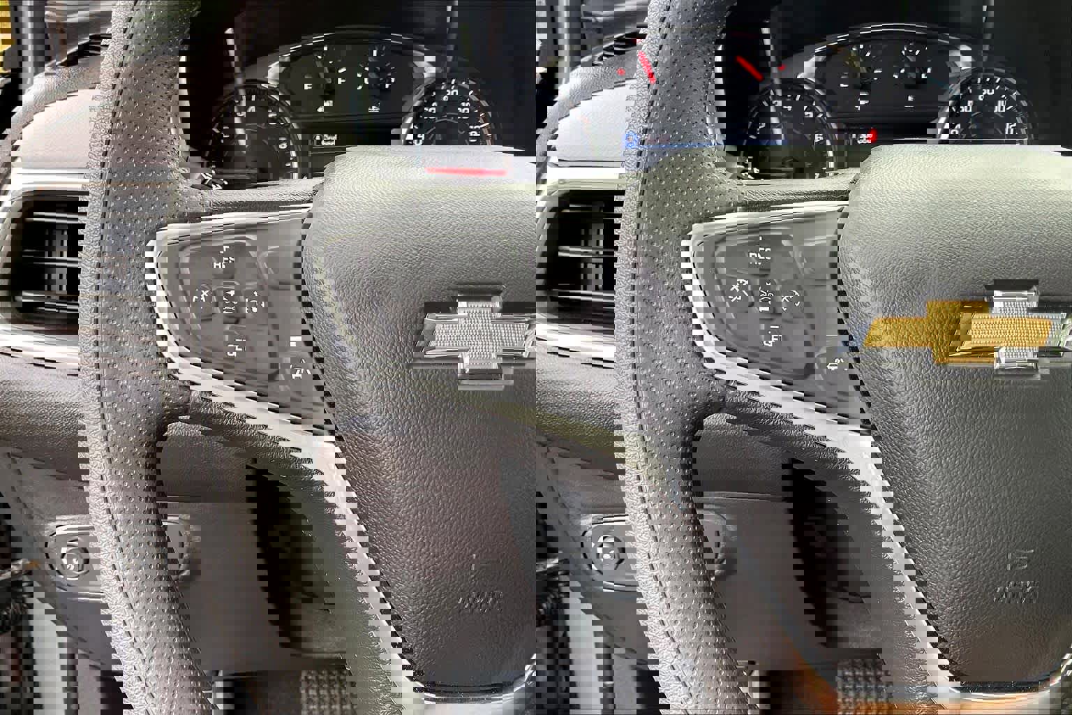 Used 2023 Chevrolet Equinox LS w/ LS Convenience Package image 18