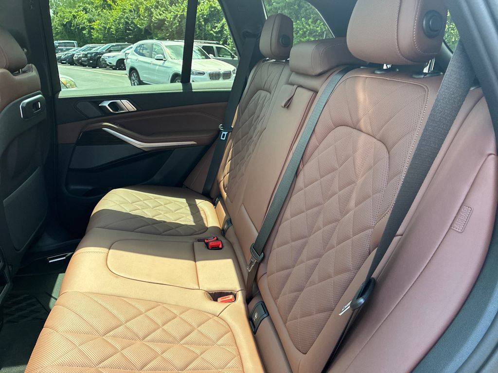 New 2026 BMW X5 xDrive40i w/ Premium Package AWD/4WD image 19