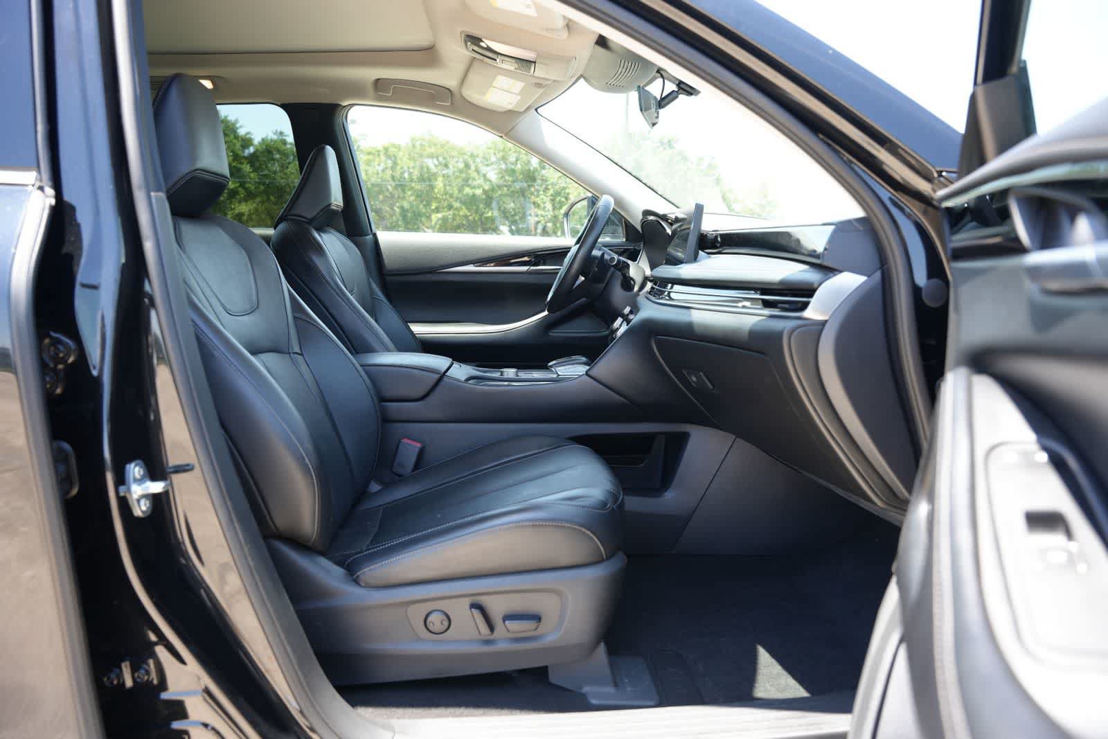 Certified 2024 INFINITI QX60 Pure FWD image 21