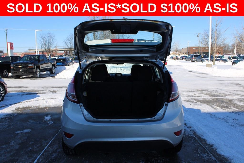 Used 2015 Ford Fiesta SE image 9
