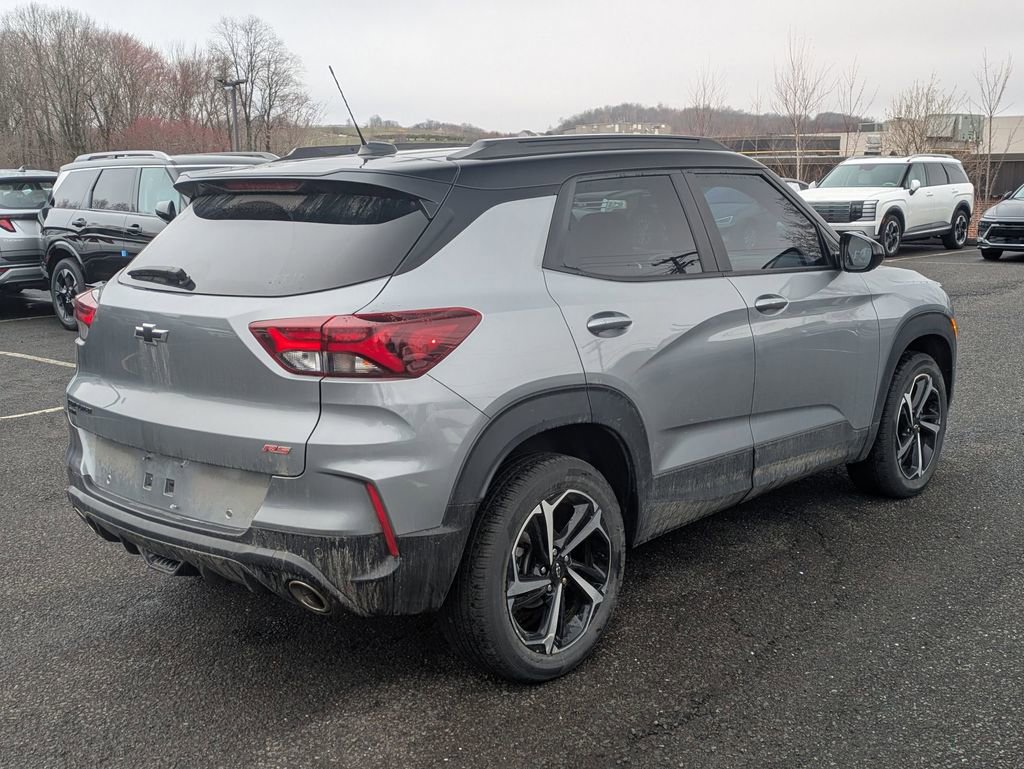 Used 2023 Chevrolet TrailBlazer RS w/ Convenience Package AWD/4WD image 2