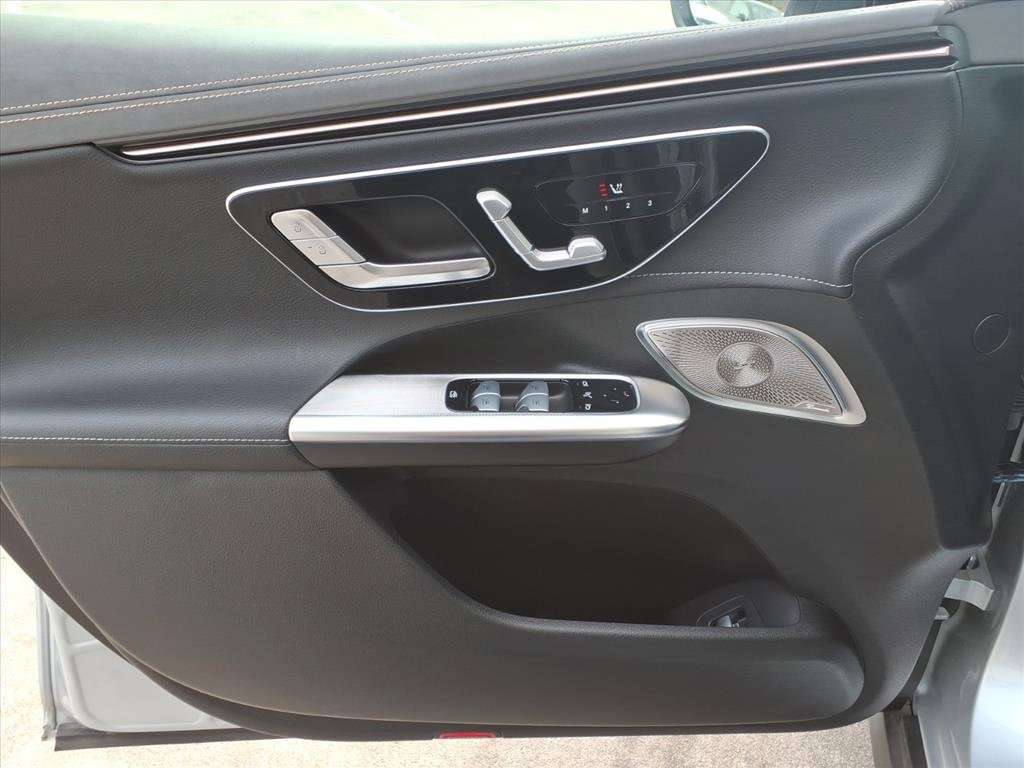 Used 2023 Mercedes-Benz EQE 350+ 4MATIC SUV image 11