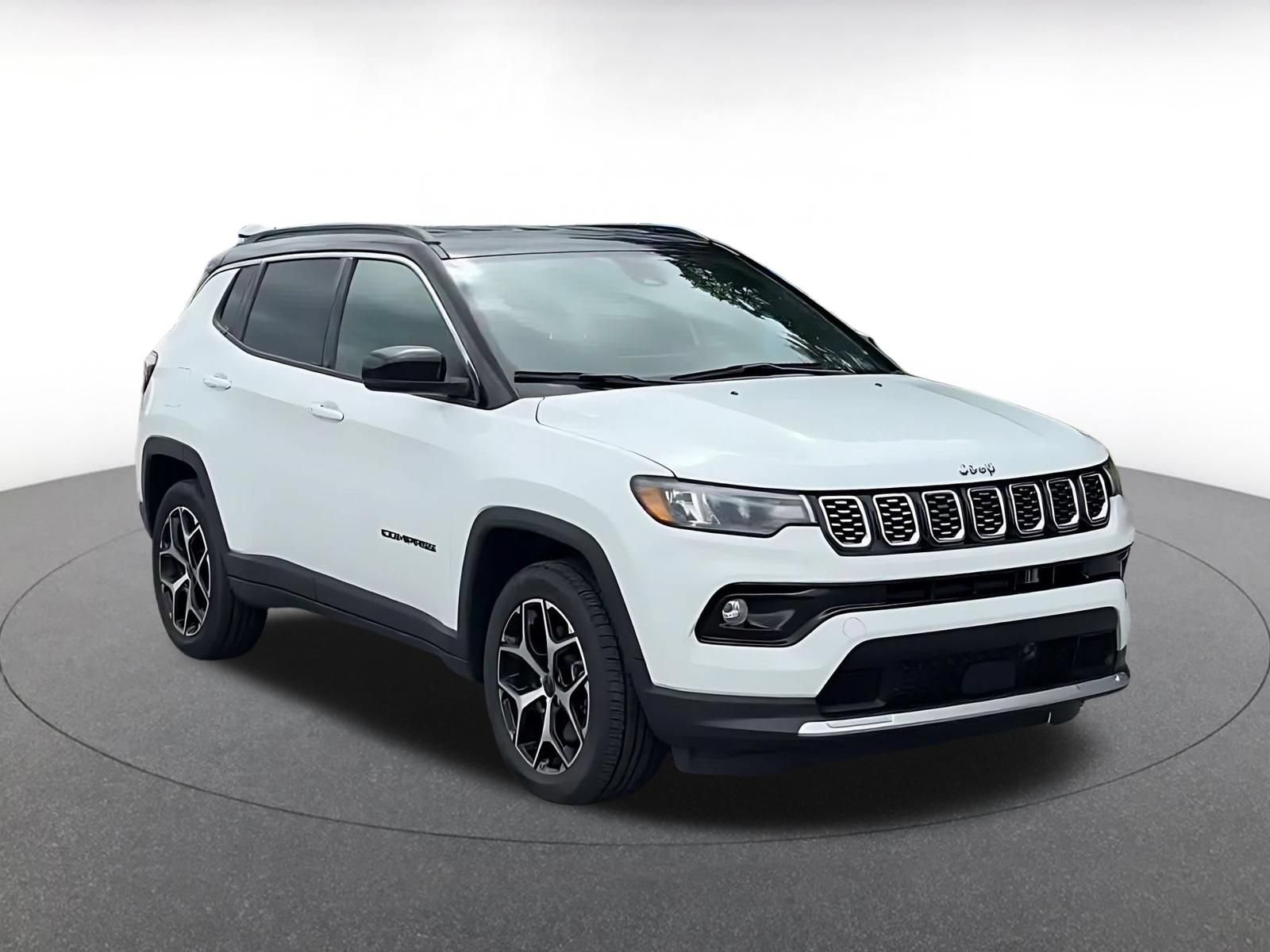 Used 2025 Jeep Compass Limited AWD/4WD image 3