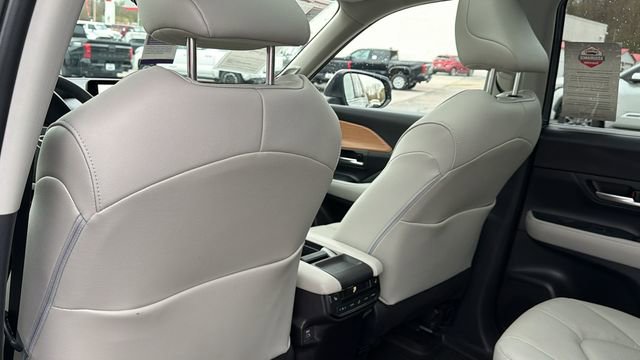 Certified 2025 Toyota Grand Highlander FWD image 24