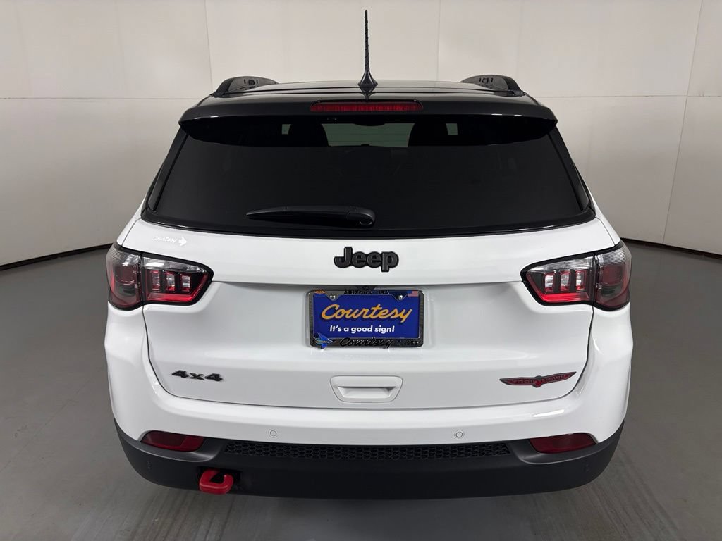 New 2026 Jeep Compass Trailhawk w/ Sun, Sound & Navigation Group AWD/4WD image 7