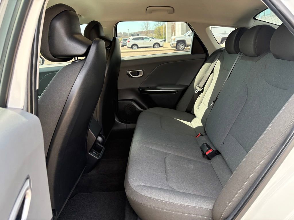 Used 2025 Kia K4 LX FWD image 12