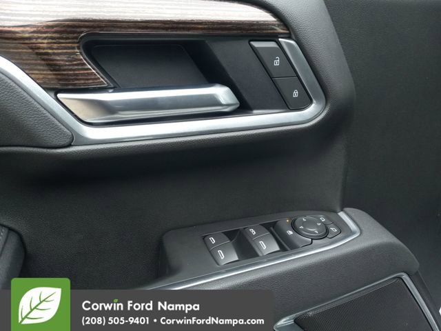 Used 2025 GMC Sierra 1500 Elevation image 11
