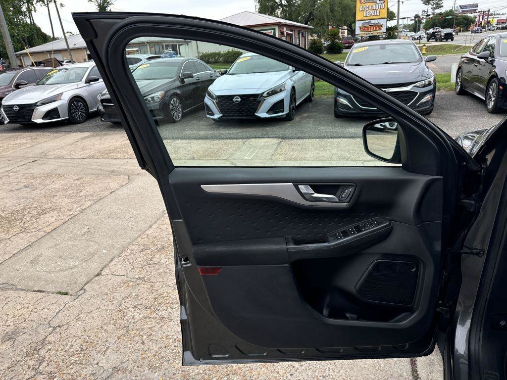 Used 2020 Ford Escape SE Sport AWD/4WD image 12