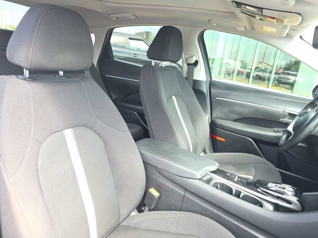 Certified 2022 Hyundai Sonata SEL w/ Convenience Package FWD image 9