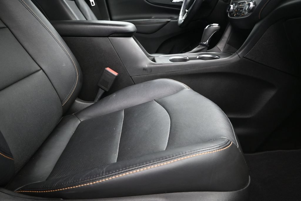Used 2021 Chevrolet Equinox Premier w/ Redline Edition FWD image 25