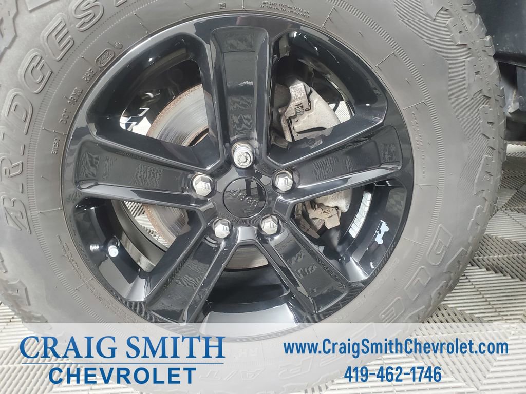 Used 2022 Jeep Wrangler Unlimited Sahara image 33