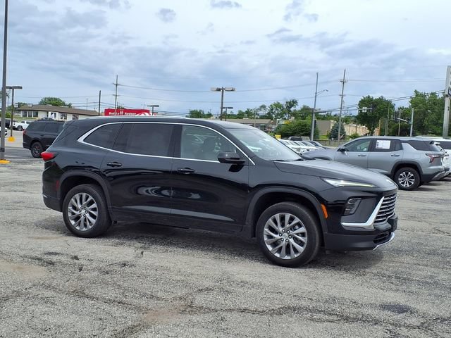 Used 2025 Buick Enclave Preferred AWD/4WD image 12
